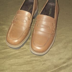 Vionic Womens Tan Heeled Shoe